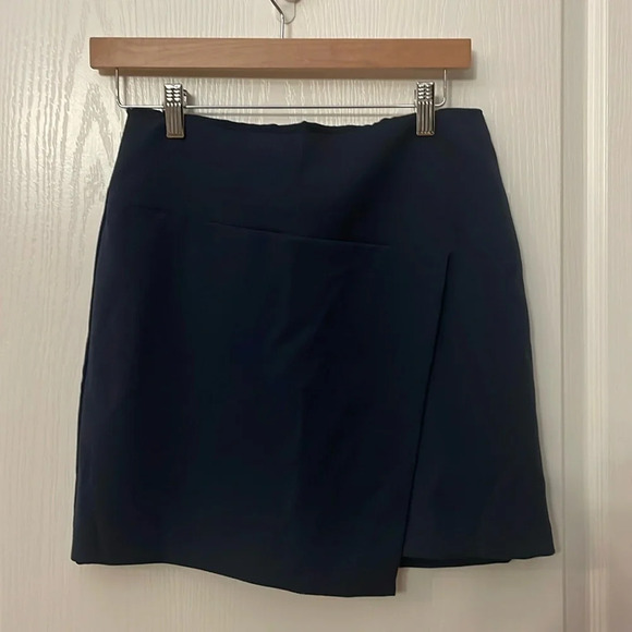 Bailey 44 Dresses & Skirts - NWT Bailey 44 Navy Blue Mini Skirt Size Small